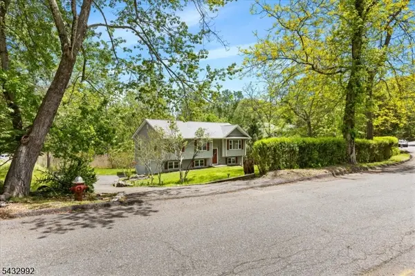 47 Winding Way, Byram Twp., NJ 07821