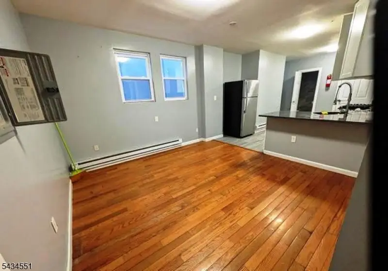 25 Maple Ave, Irvington, NJ 07111 - #3