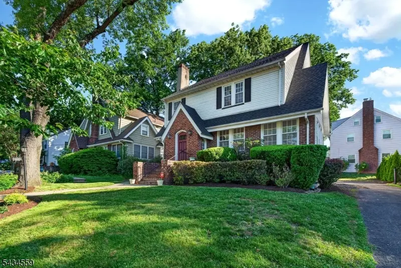 400 Elmwood Ave, Maplewood, NJ 07040 - #2