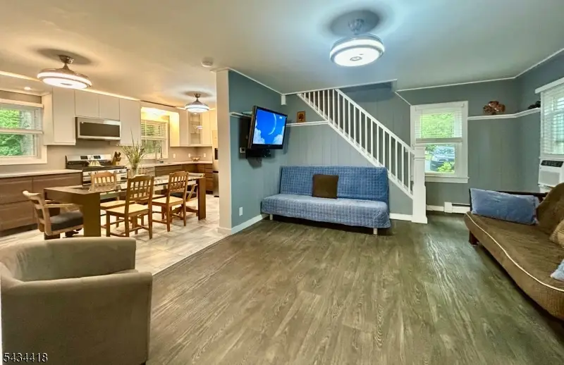 17 Highland Rd, Bloomingdale, NJ 07403 - #3