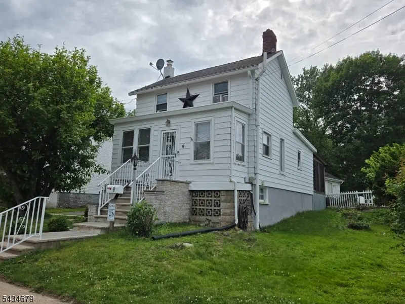 9 Broad St, Flemington, NJ 08822 - #2