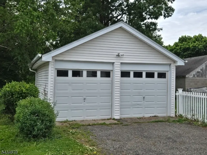 9 Broad St, Flemington, NJ 08822 - #3