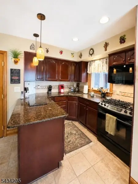 404 Czaplicki St, Manville, NJ 08835 - #2