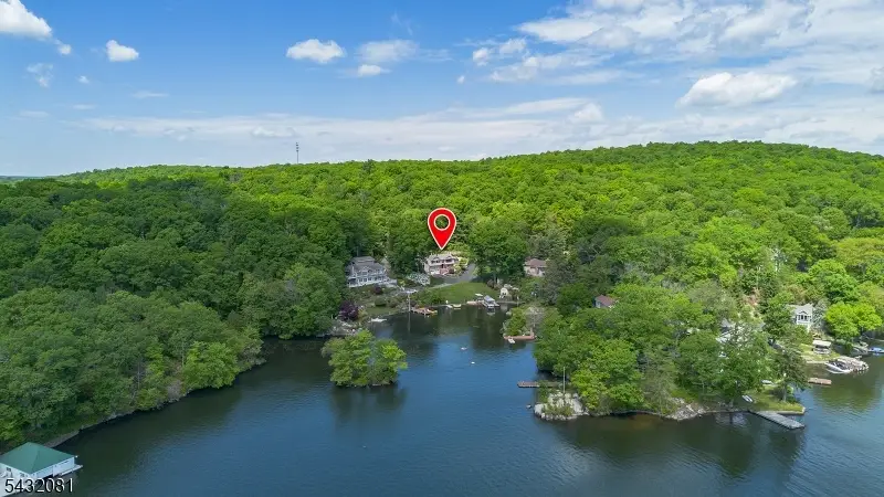 21 Skyline Dr, Hopatcong, NJ 07821 - #2