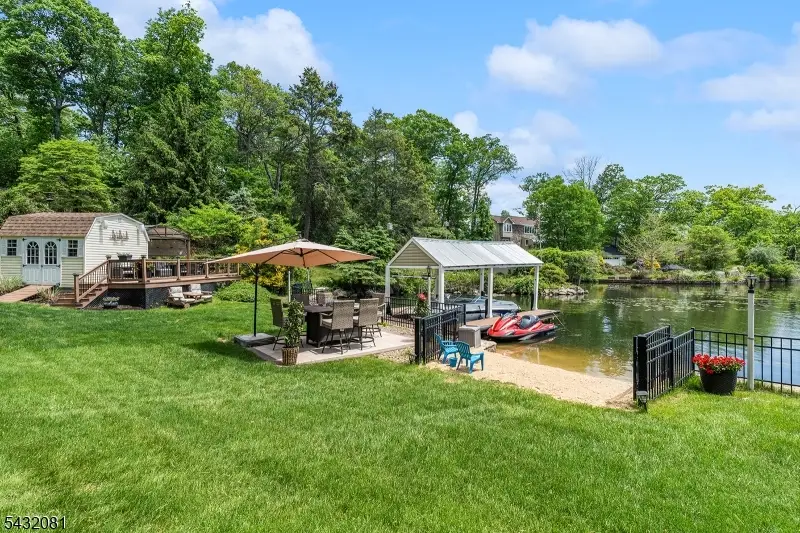 21 Skyline Dr, Hopatcong, NJ 07821 - #3