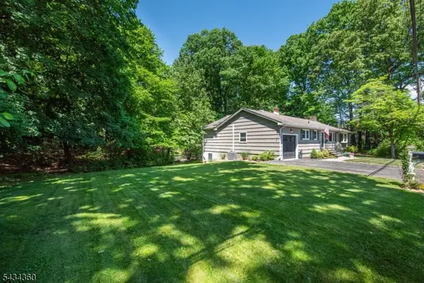 31 Clairview Rd, Parsippany-Troy Hills Twp., NJ 07834