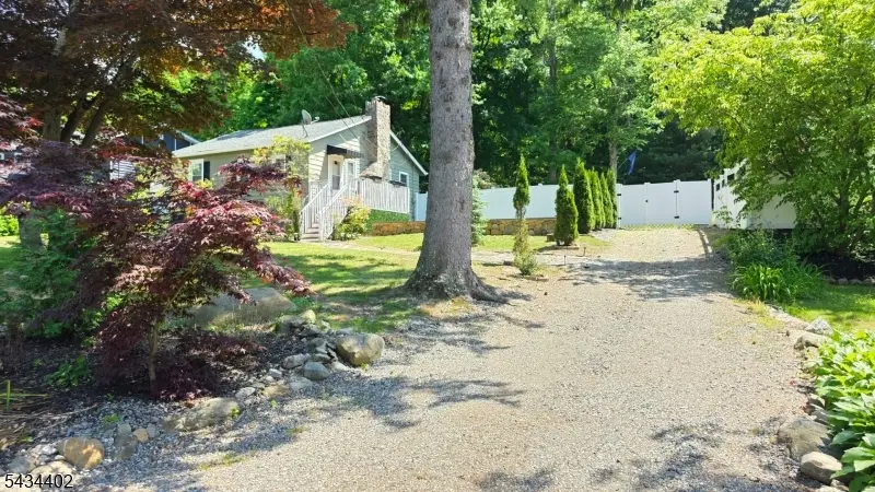 37 Grandview Ave, Stockholm, NJ 07460 - #2