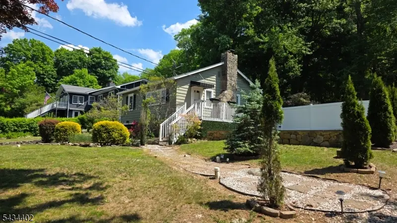 37 Grandview Ave, Stockholm, NJ 07460 - #3