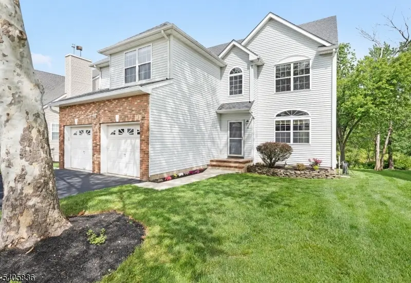 6 Young Way, Bradley Gardens, NJ 08807 - #1