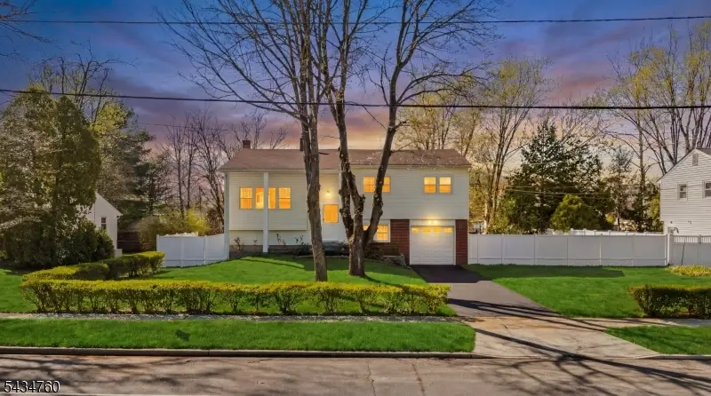641 Ydv-ham Sq Rd, Hamilton, NJ 08691 - #2