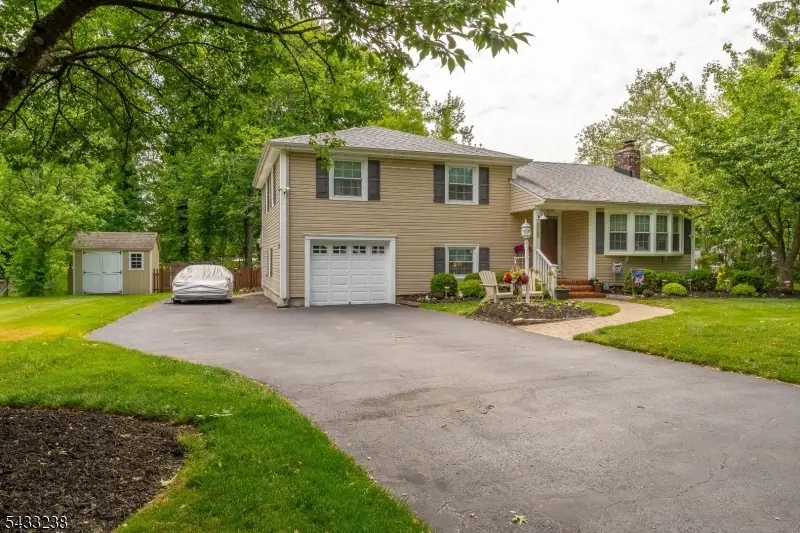 1262 Christine Cir, Scotch Plains, NJ 07076 - #2