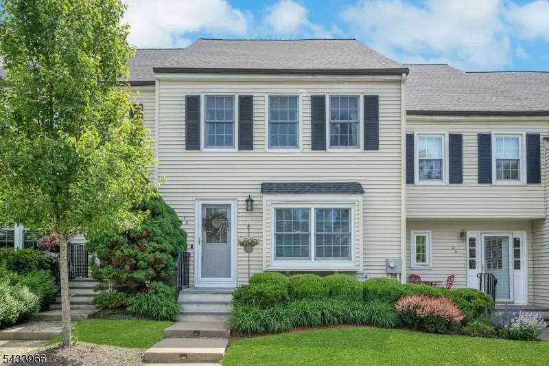 38 Essex Dr, Mendham, NJ 07945 - #1