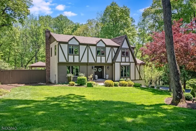 16 Farm Road, Chester, NJ 07930 - #1