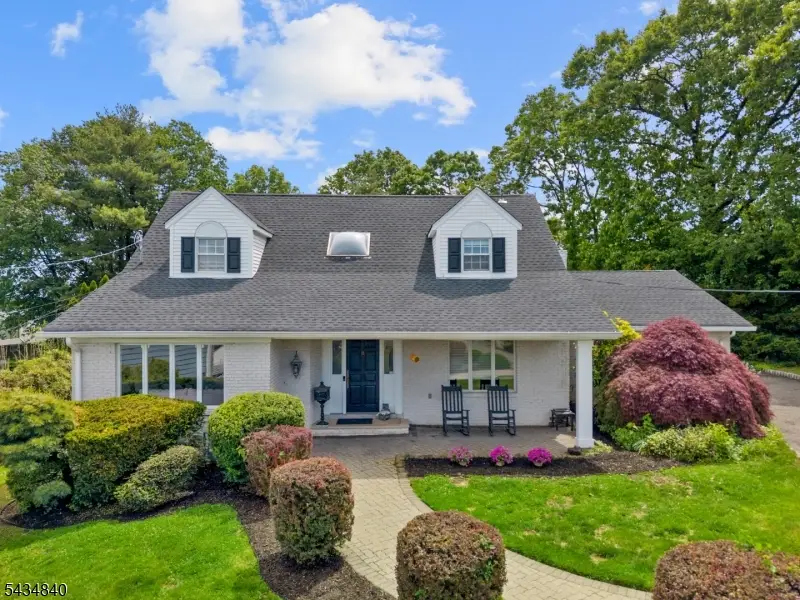 70 Lennon Pl, Clifton, NJ 07013 - #1