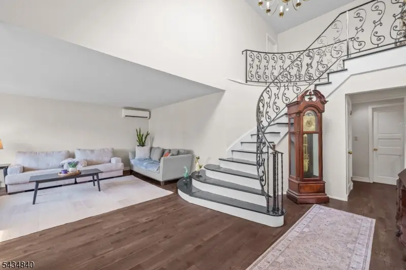 70 Lennon Pl, Clifton, NJ 07013 - #3
