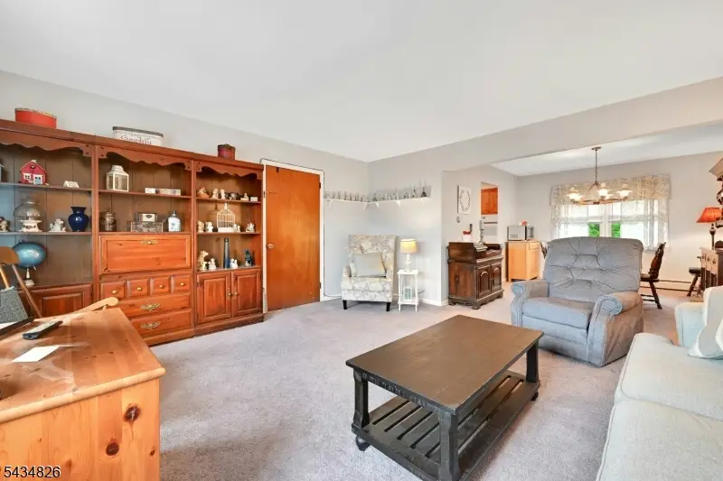 347 Chestnut Ave, South Hackensack, NJ 07606 - #3