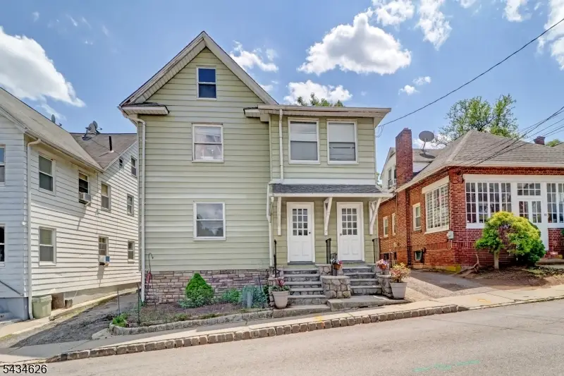 17 Logan Pl, Morristown, NJ 07960 - #1