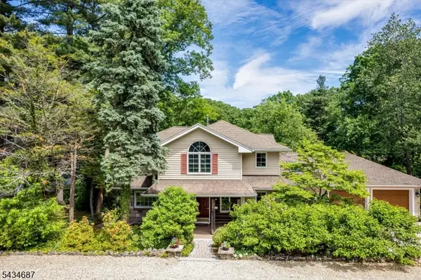 48 Rainbow Trl, Mountain Lakes Boro, NJ 07046