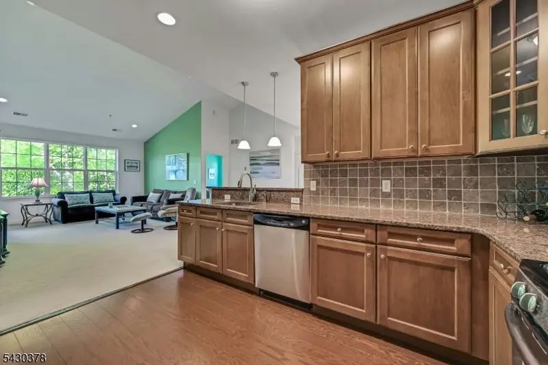 909 Brook Hollow Dr #909, Whippany, NJ 07981 - #3
