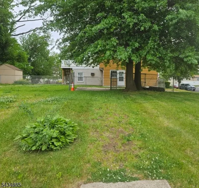 270 Lafayette St, Rahway, NJ 07065 - #1
