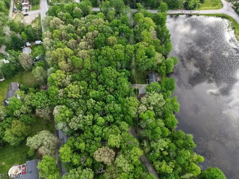 00 East Court, Crandon Lakes, NJ 07860 - #2