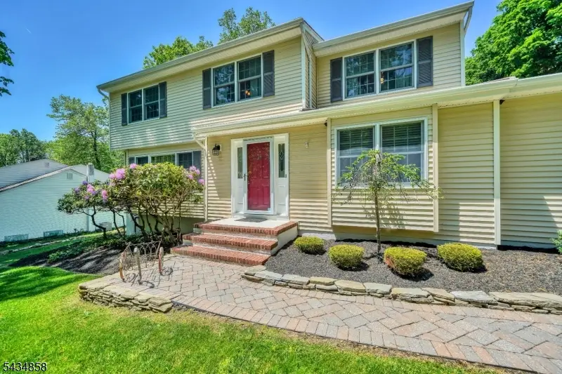 44 Nestlingwood Drive, Washington, NJ 07853 - #2