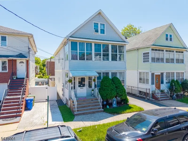 29 W 12th St, Linden, NJ 07036 - #2