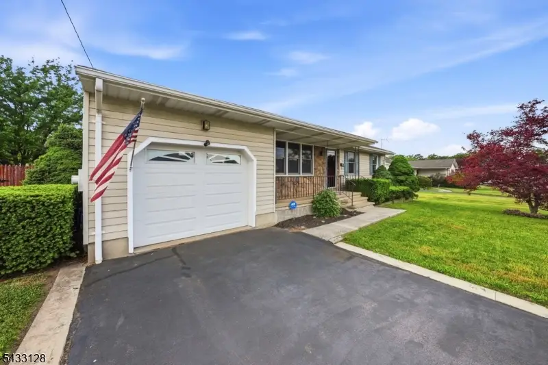 5 N 13th Ave, Manville, NJ 08835 - #2