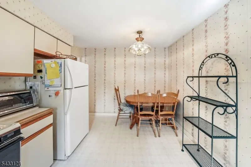5 N 13th Ave, Manville, NJ 08835 - #3