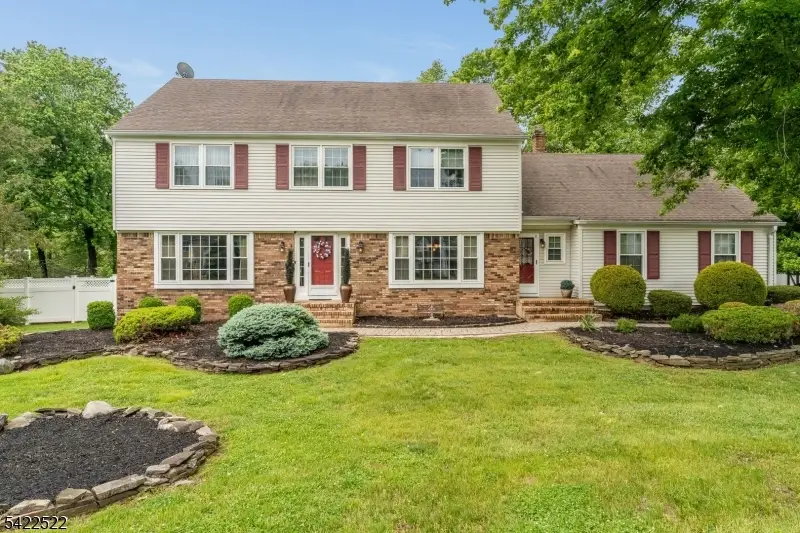 9 Westminster Dr, Clinton, NJ 08801 - #3