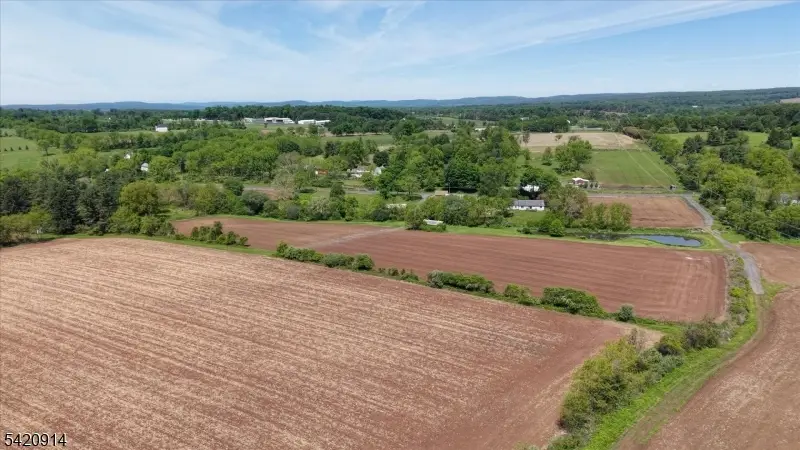 441 Pittstown Rd, Pittstown, NJ 08867 - #1