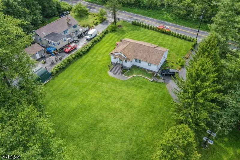 163 La Rue Rd, Newfoundland, NJ 07435 - #3