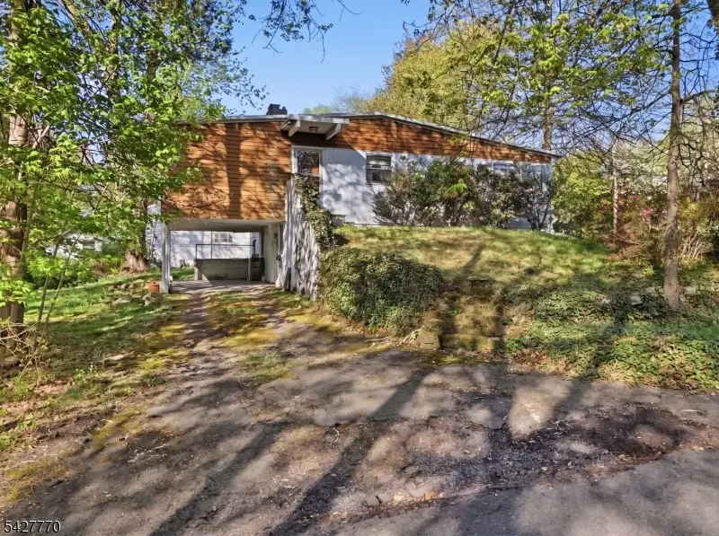 101 Gates Ave, Gillette, NJ 07933 - #2