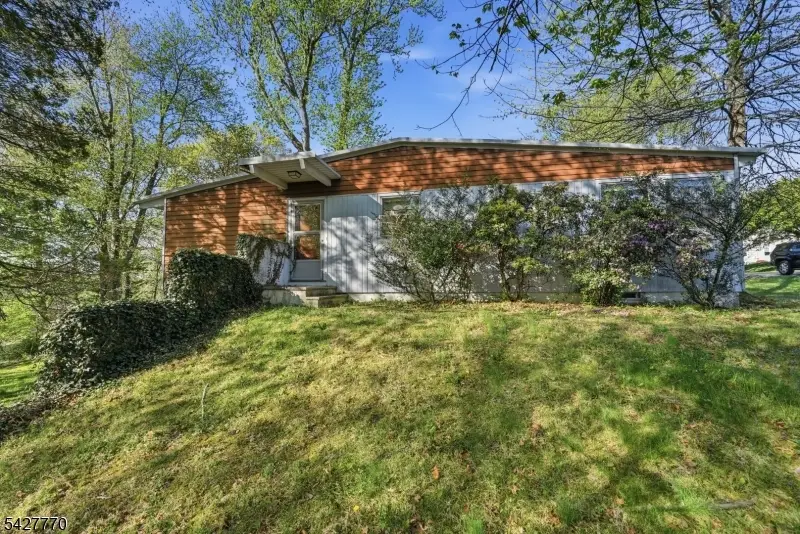 101 Gates Ave, Gillette, NJ 07933 - #3