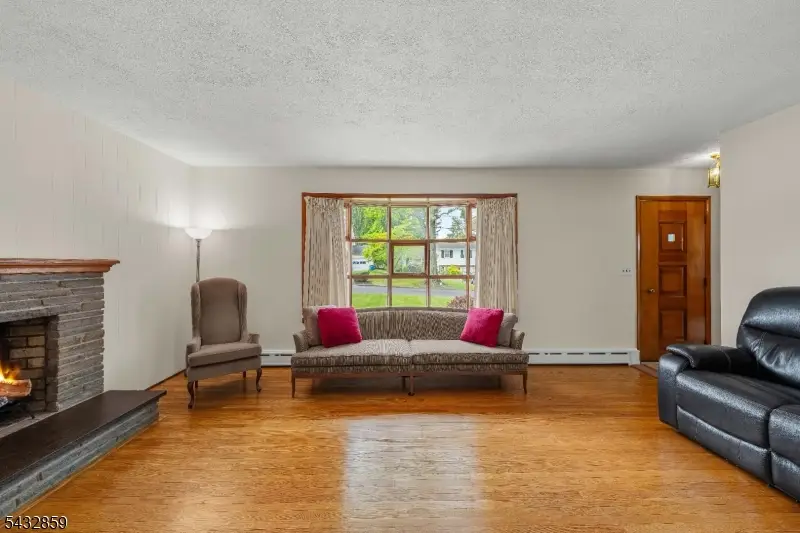300 Arnold Ave, North Plainfield, NJ 07063 - #3