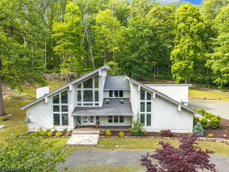 9 North Star Drive, Clinton, NJ 08801 - #1