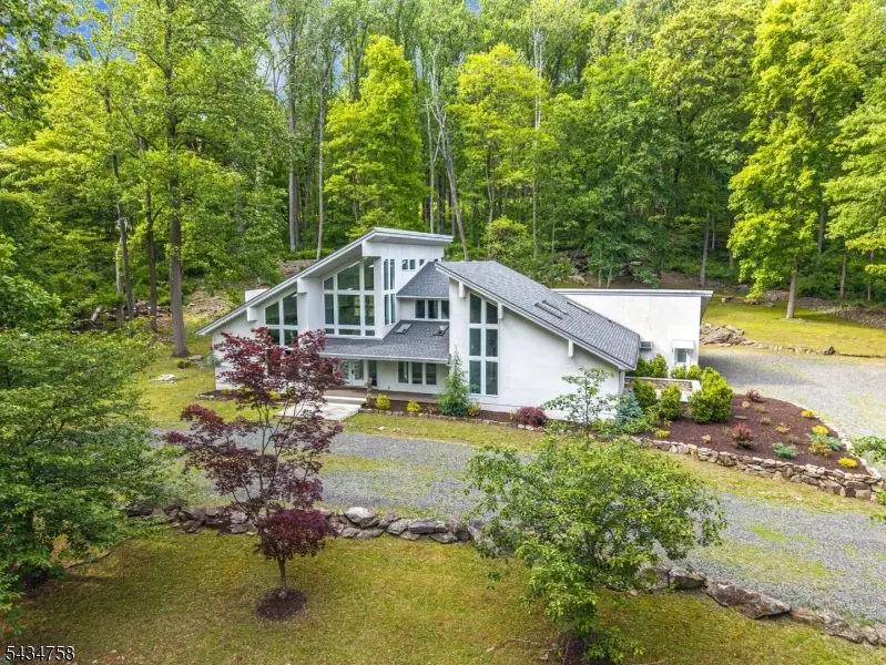 9 North Star Drive, Clinton, NJ 08801 - #2