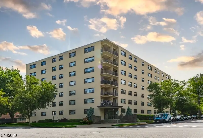 25 Grand Ave #1E, Hackensack, NJ 07601 - #1