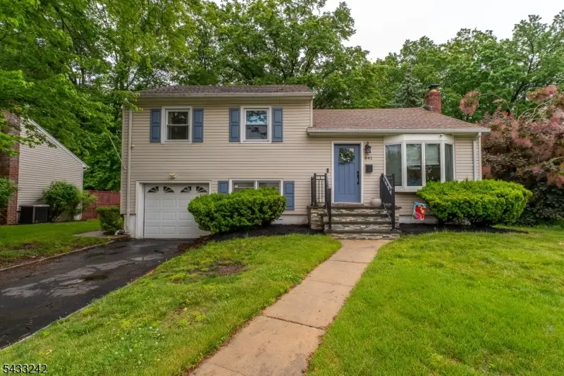 841 Colonial Arms Rd, Union, NJ 07083 - #1