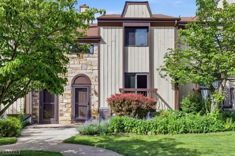 91 Nottingham Sq, Washington, NJ 07853 - #3