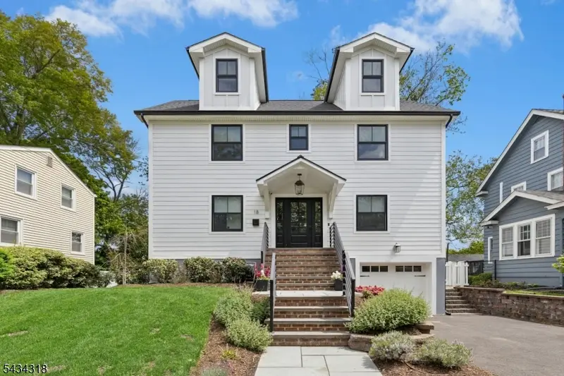 18 University Ave, Chatham, NJ 07928 - #1
