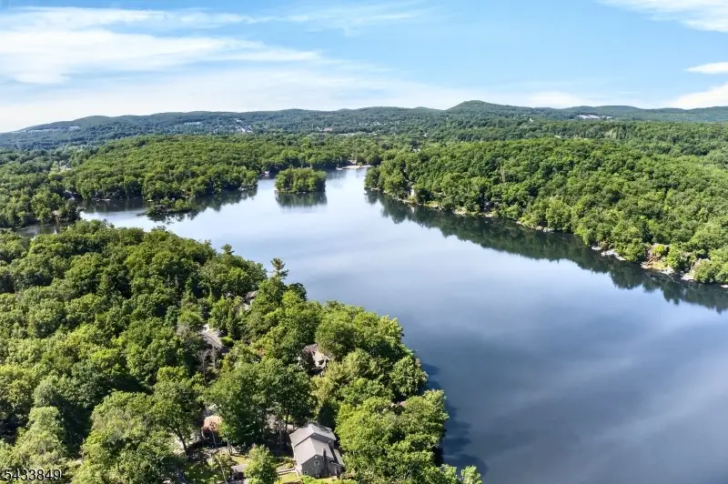 73 South Rd, Bloomingdale, NJ 07403 - #3