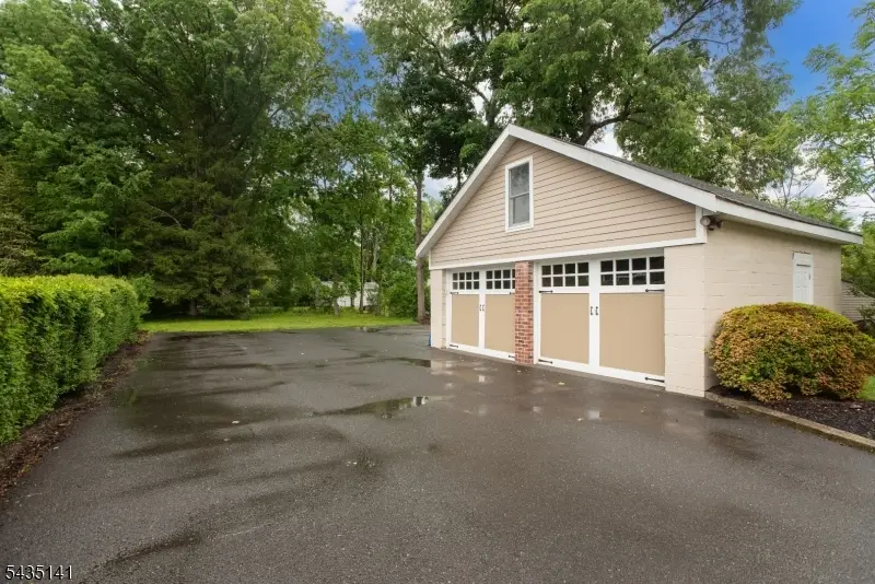 14 Locust St, Madison, NJ 07940 - #2
