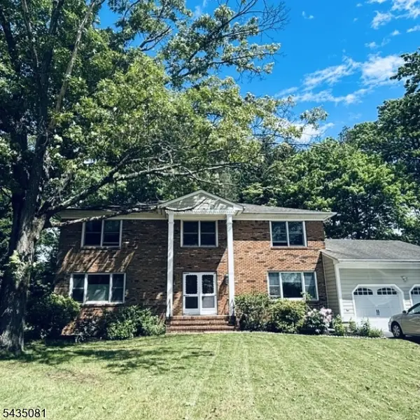 10 Dickens Ct, Morris, NJ 07960 - #1