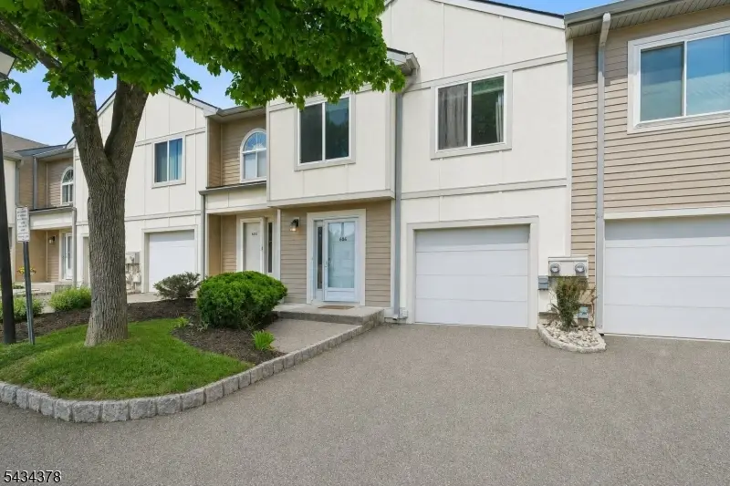 606 Park Pl, Springfield, NJ 07081 - #1