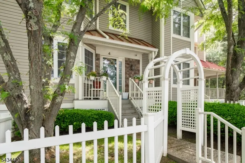 4 The Arbors, New Providence, NJ 07974 - #1