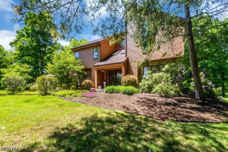 20 Heather Ln, Lyons, NJ 07920 - #2