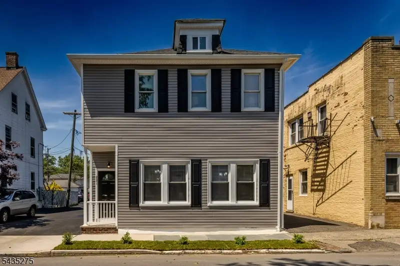 221 N Park St, East Orange, NJ 07017 - #1