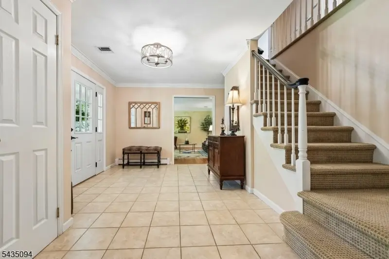 4 Amherst Dr, Washington, NJ 07853 - #3