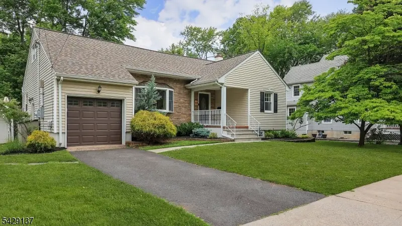 211 Cranford Ave, Cranford, NJ 07016 - #2